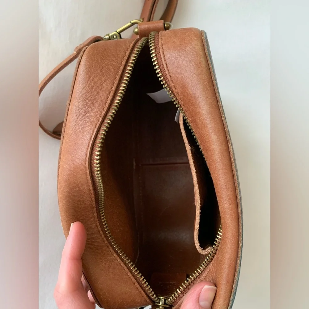Madewell Tan Leather Crossbody Bag - Picture 6 of 7